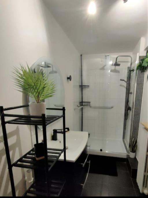 Loft Spacieux-2 Min De La Plage Marseille Bagian luar foto