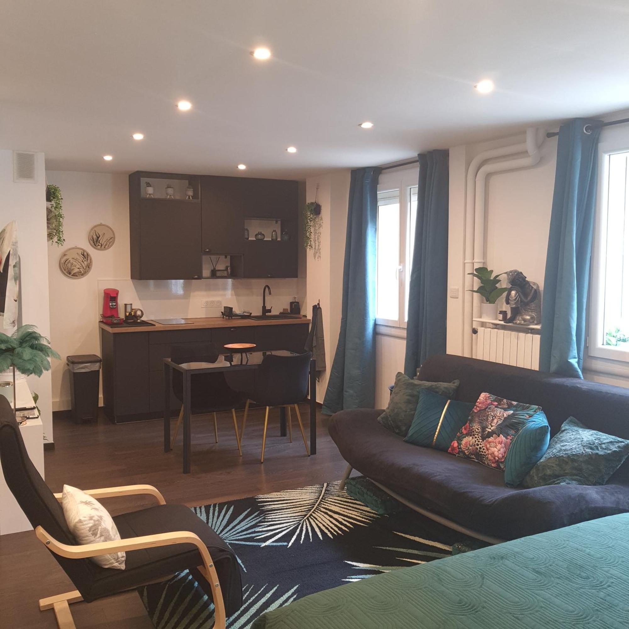 Loft Spacieux-2 Min De La Plage Marseille Bagian luar foto